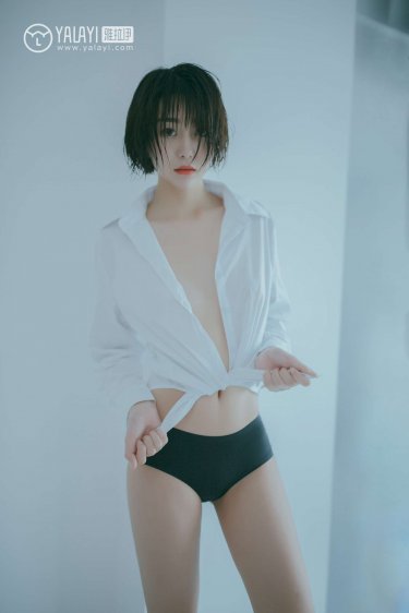 美女玩跳蛋